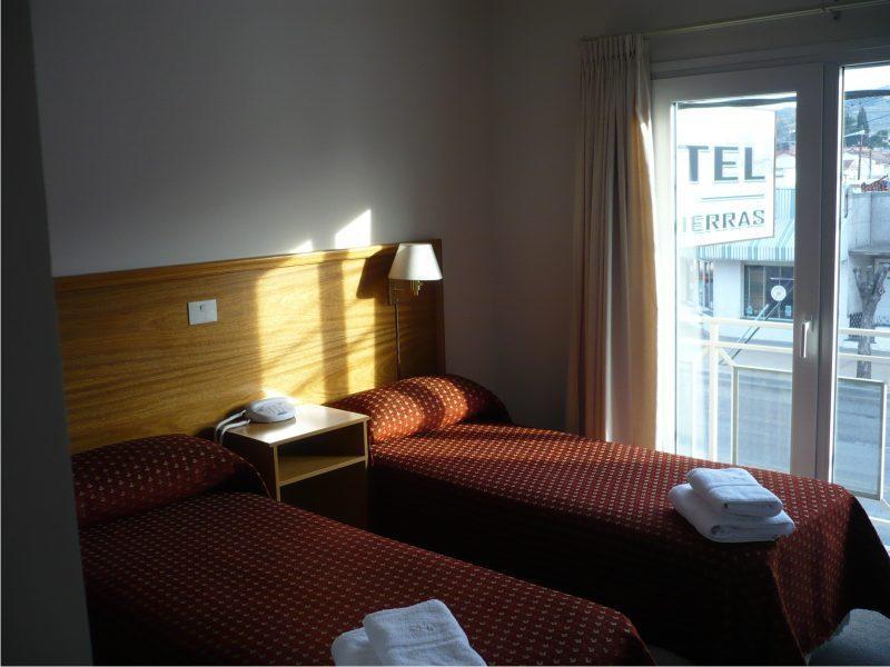 טנדיל Hotel Mirasierras מראה חיצוני תמונה
